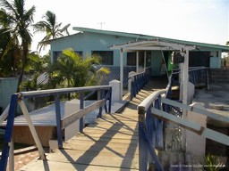 Bad Accommodation, La Boquita