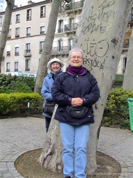 Jan and Paloma, with tree