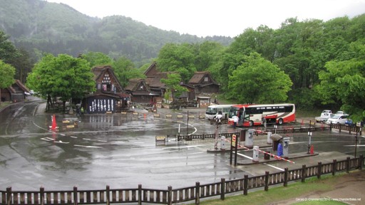 Ogimachi Bus from Bridge