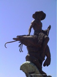 Statue on Puerto Pe&ntilde;asco's New Beachfront Promenade