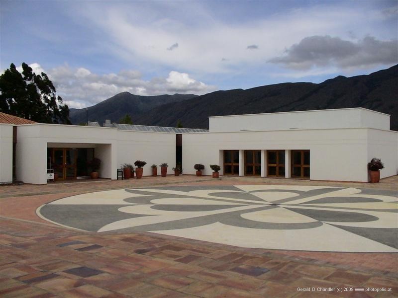 Meeting Halls, Casa de las Fundadores