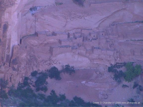 Betatakin Ruins view from across canyon