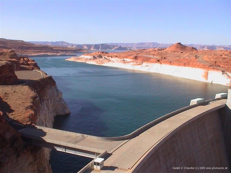 Dam and head of Lake Powell