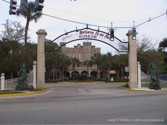 Gate to "Believe It or Not" Museum