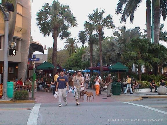 Lincoln Avenue Pedestrain mall